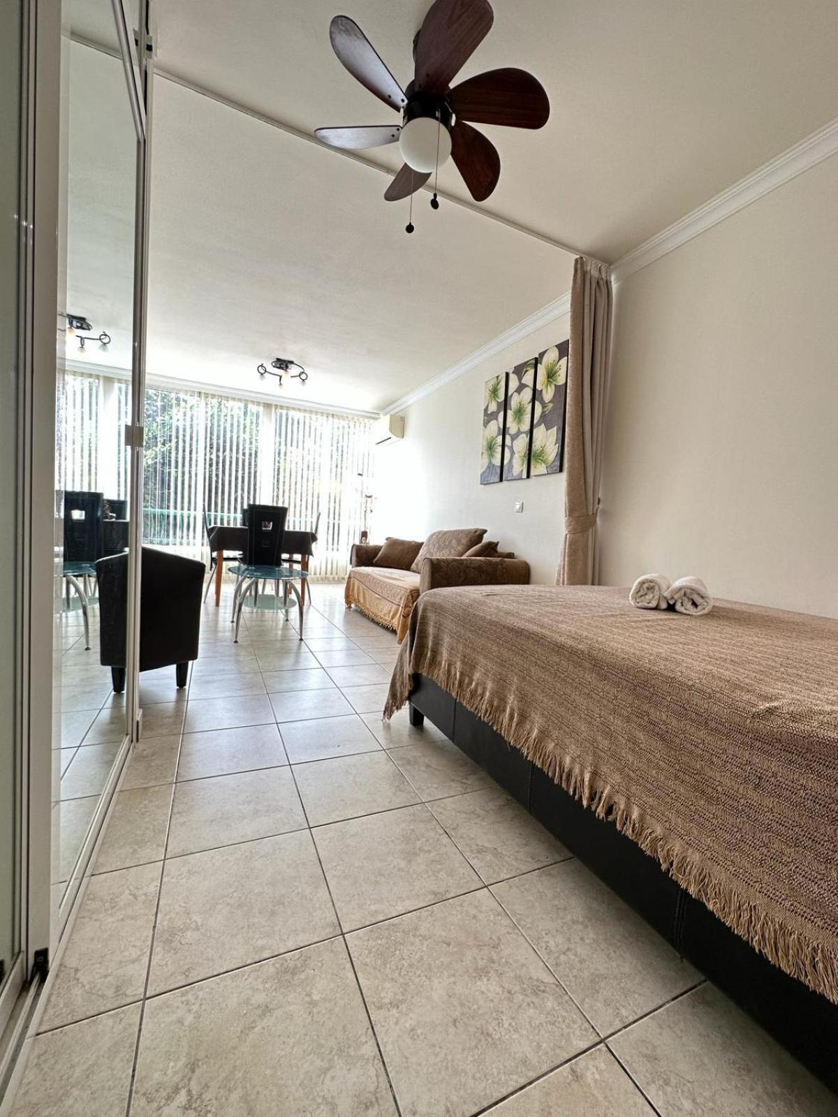 Firstline Apartment Los Cristianos Arona  Esterno foto